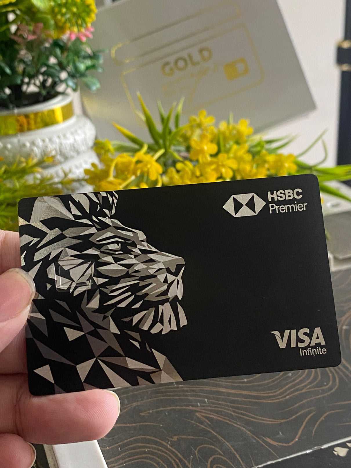 Premium HSBC Lion metal card designed for elite international banking clients