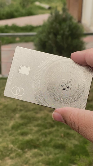 High-end Goldman Lampe silver metal card crafted for international premium clients